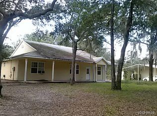 181 Lake St, Pomona Park, FL 32181