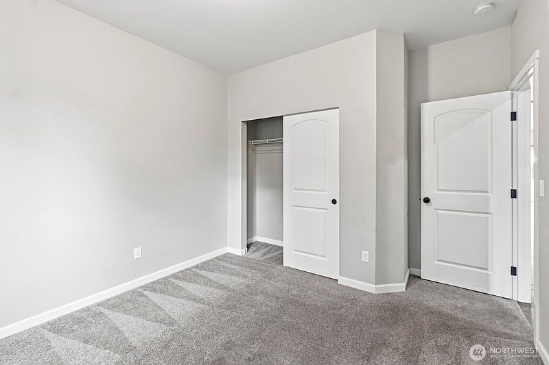 4th image of 6974 Bailey Street SE