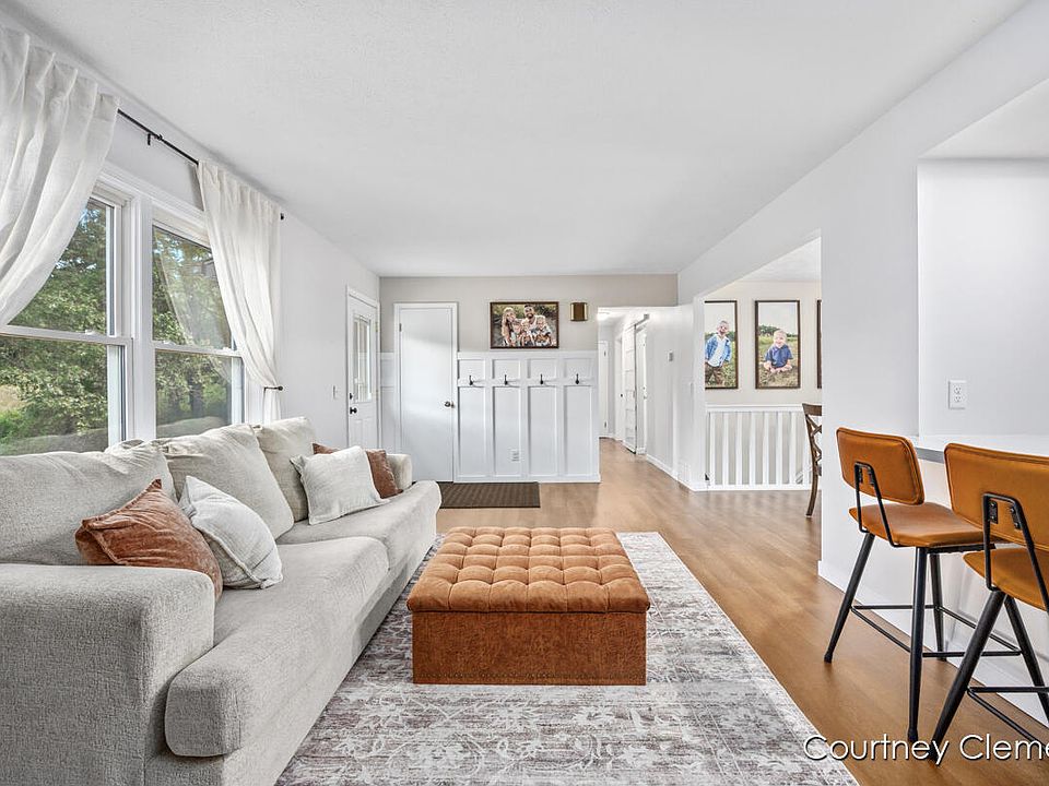 6250 Kies St NE, Rockford, MI 49341 | Zillow