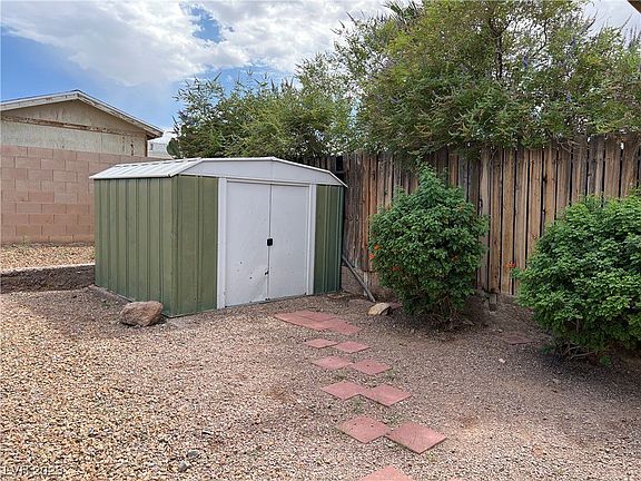 4th image of 904 Ponderosa Dr