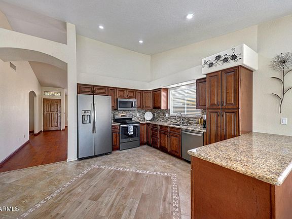 5th image of 10913 W CHINO Drive