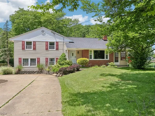1638 S Cleveland Massillon Rd, Akron, OH 44321