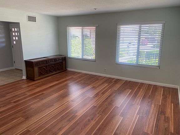3rd image of 235 Andover Dr