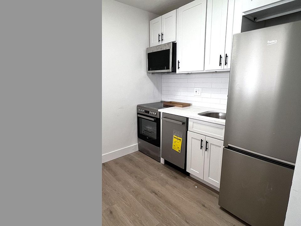 2nd image of 743 E 6th St #33