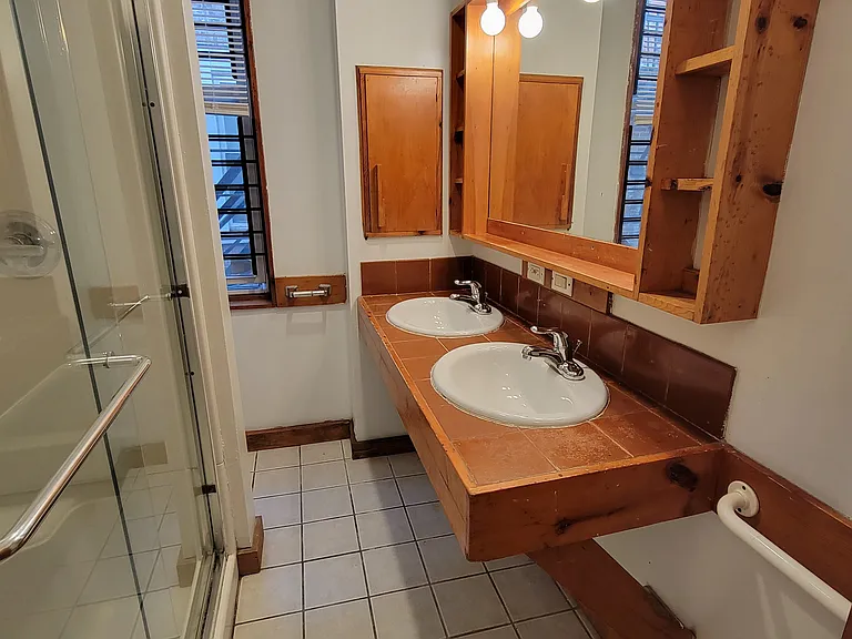 1506 Green St #2F — Photo 6