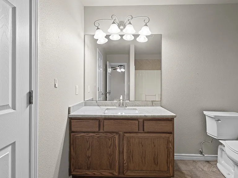 5470 Westmeadow Ln — Photo 13
