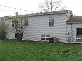 3rd image of 926 S Southland Dr