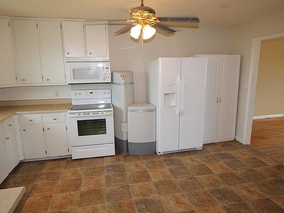 5th image of 508 E 17th St