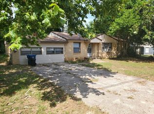 603 Robbins Rd, Athens, TX 75751