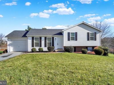 94 Piston Ct, Stewartstown, PA, 17363
