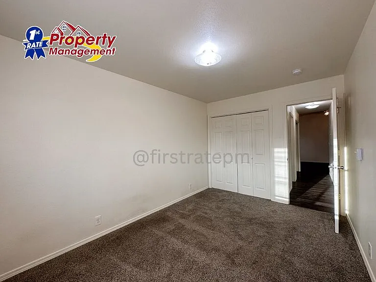 121 W Madison St #101 — Photo 14
