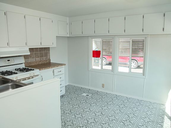 4th image of 26814 Mooney Blvd #C107