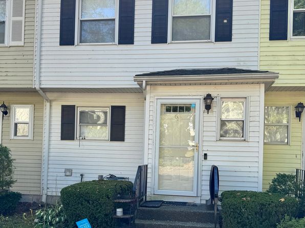 25 Padanaram Rd APT 63