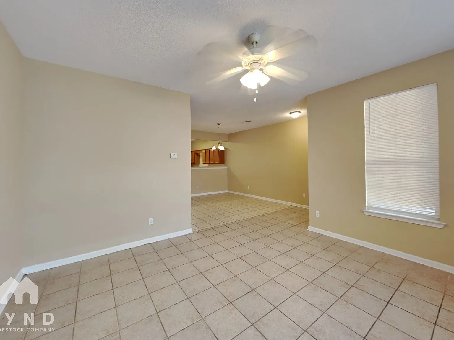 3 bed, 2.5 bath, 1440 sqft, $1,650 — Photo 4