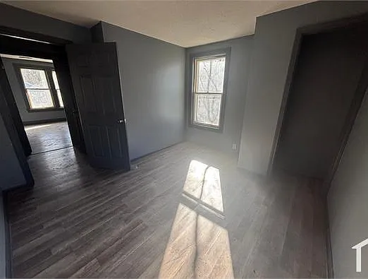 1372 Orgill Ave #3 — Photo 2