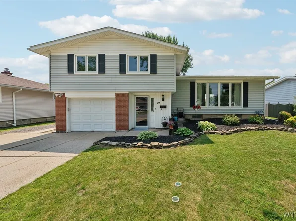 23 Woodmere Dr, Tonawanda, NY 14150