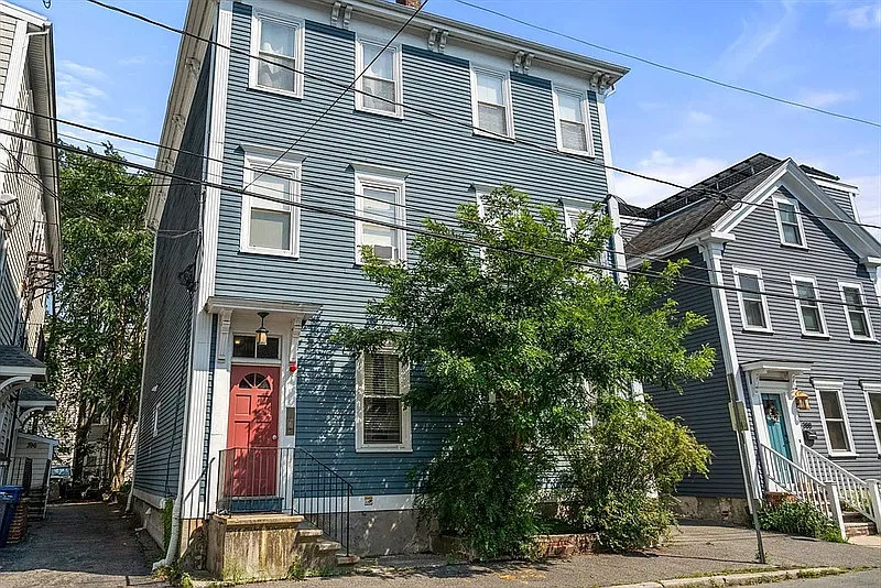 1 bed, 1.0 bath, 617 sqft, $1,920 — Photo 1