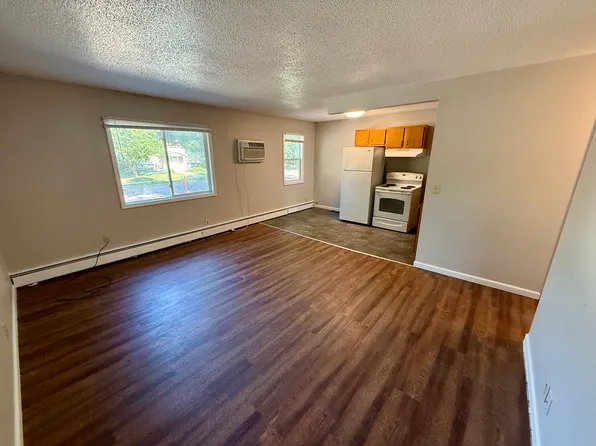 966 S Blaine Ave #1, Sioux Falls, SD 57103