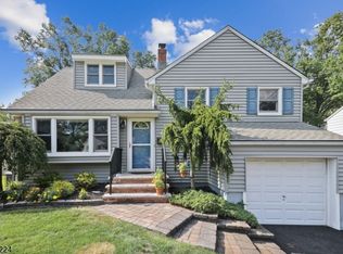 312 Stoughton Ave, Cranford, NJ 07016