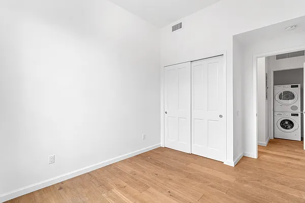 Rented by Compass | media 28