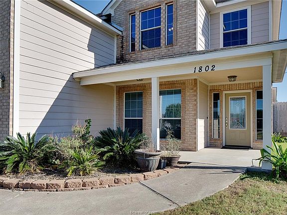 2nd image of 1802 Austiana Ct