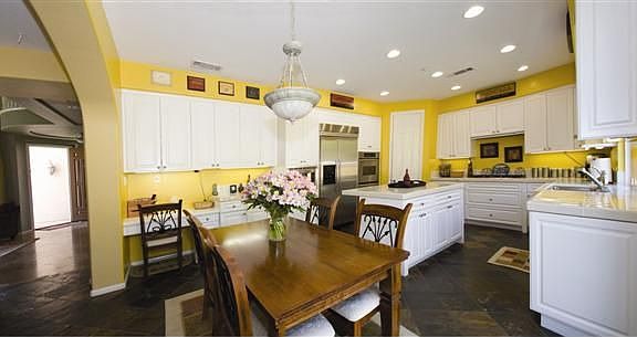 Kitchen with Stainless appliance package