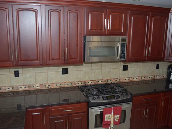 928 N Greenwood Ave, Park Ridge, IL 60068