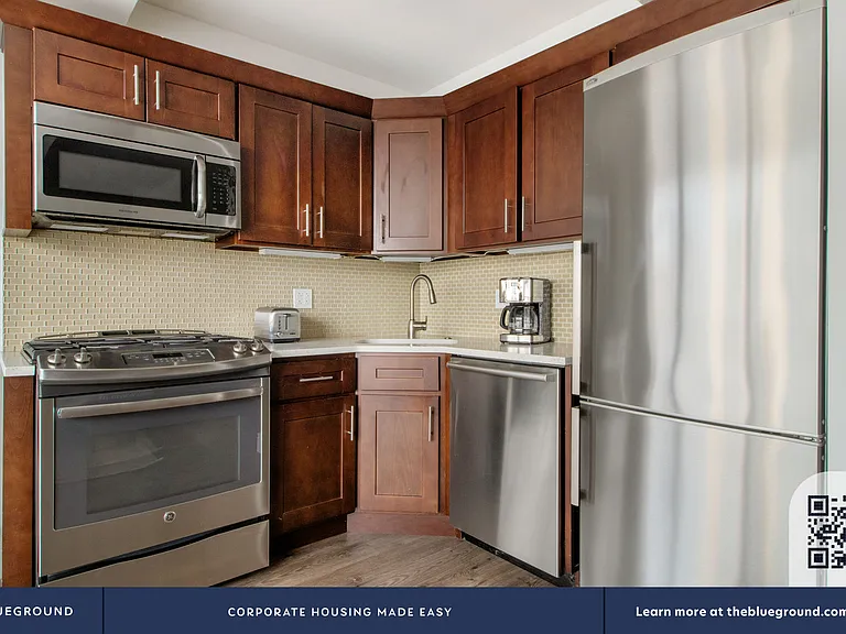 354 E 91st St #2102 — Photo 10