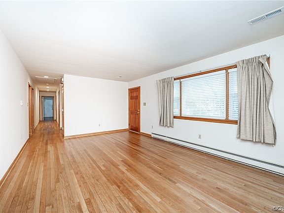 4th image of 3109 Neale St