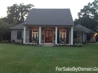 1498 Anse Broussard Hwy, Breaux Bridge, LA 70517