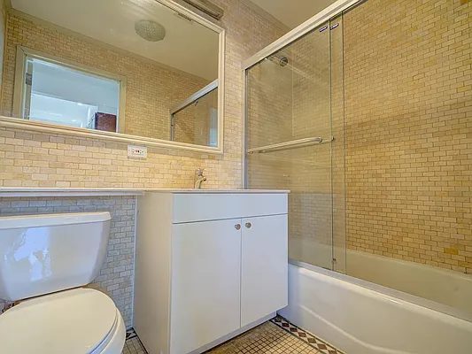 Rented by REAL New York | media 9