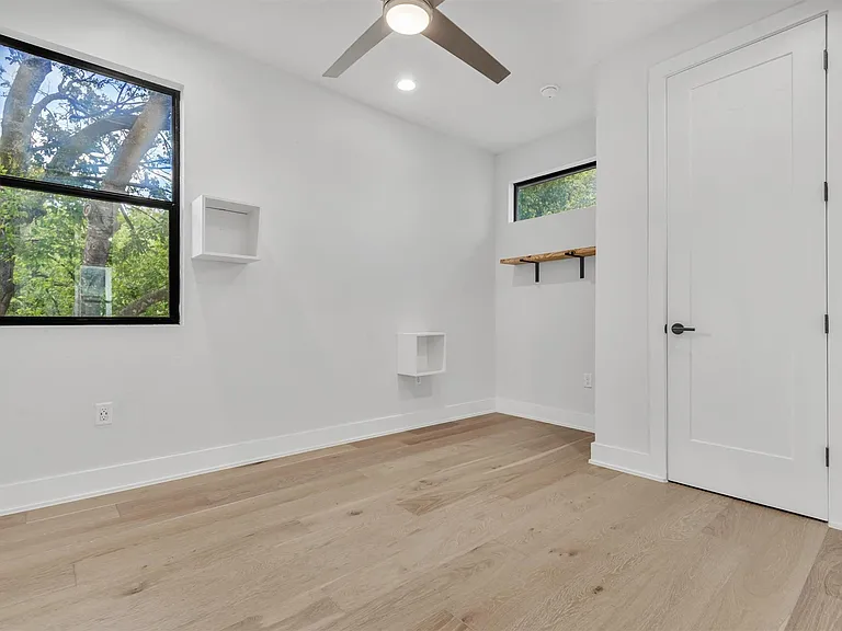 408 W Odell St #2 — Photo 21