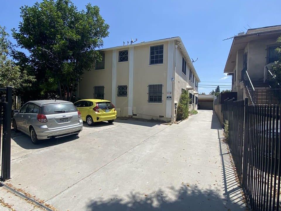 1st image of 1118 N Berendo St #3