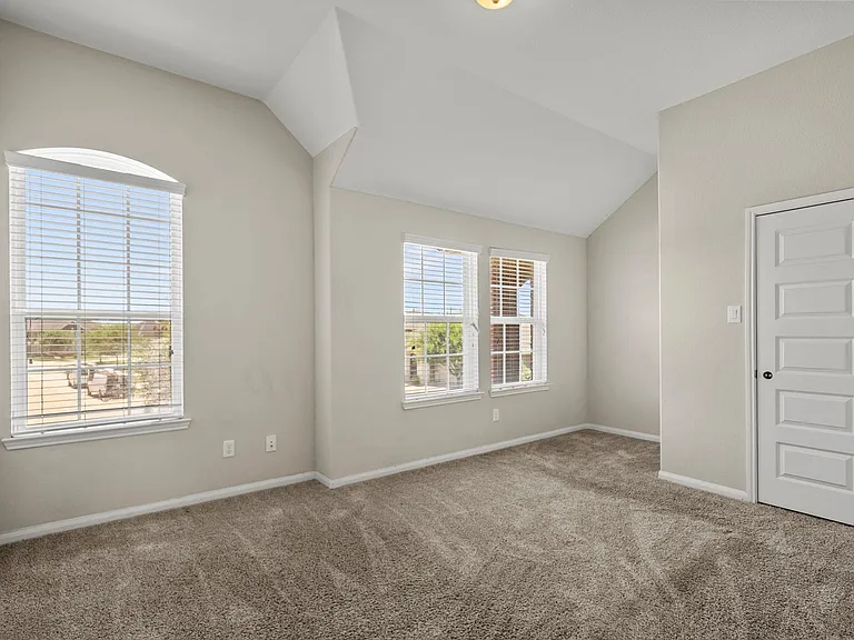 2203 Rocky Shores Ln — Photo 26