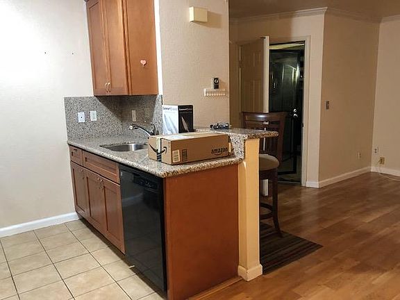5th image of 6890 Chantel Ct