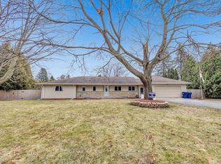 1400 S Park Ave, Neenah, WI 54956