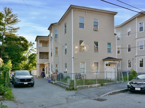 8 Fulton St, Lawrence, MA 01841