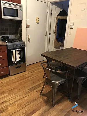 Rented by FirstService Realty (legacy) | media 15