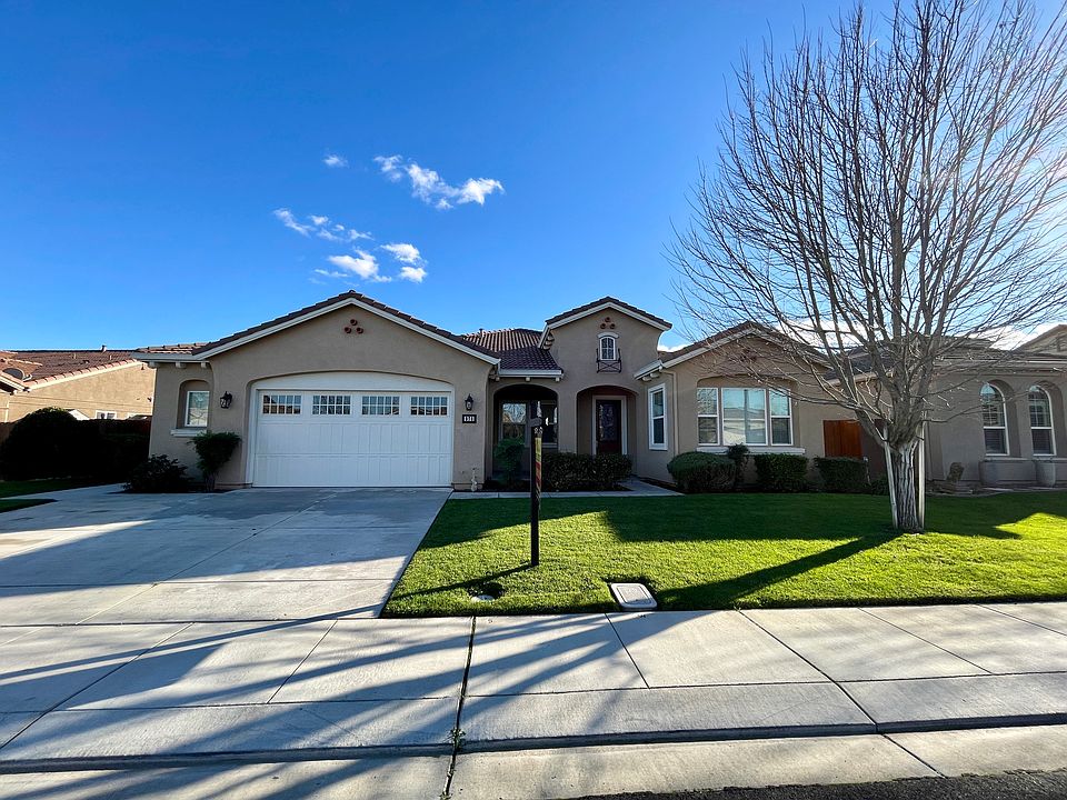 1st image of 978 Golden Pond Dr