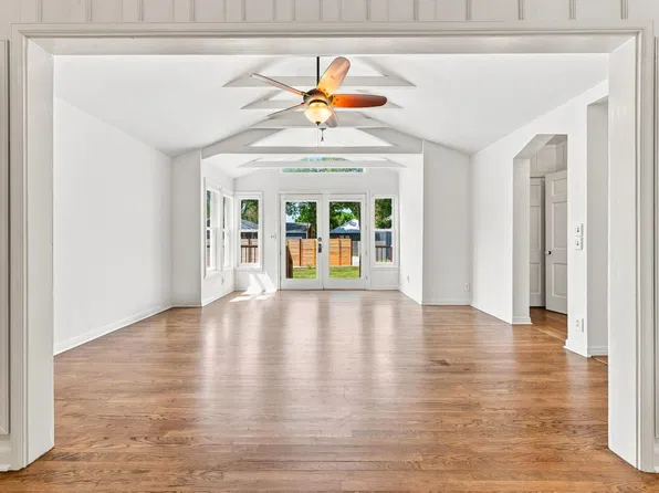 811 E 45th St, Austin, TX 78751