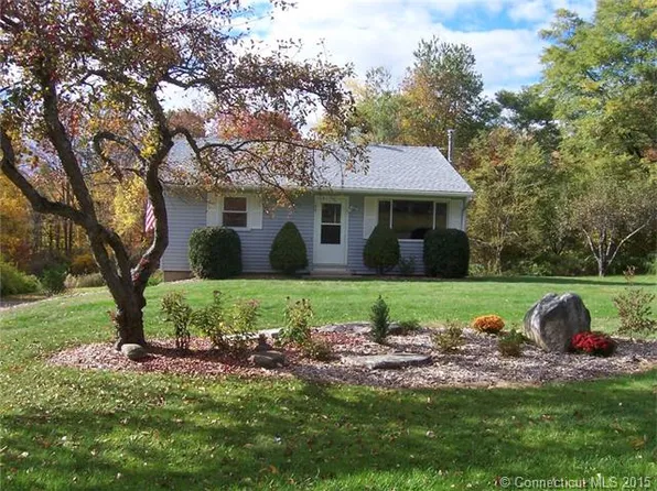 135 Marshall St, Winsted, CT 06098