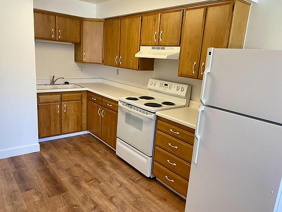 4th image of 300 S Fairlane Dr #4