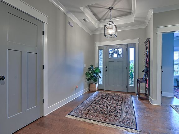 5th image of 5212 Hester Ct