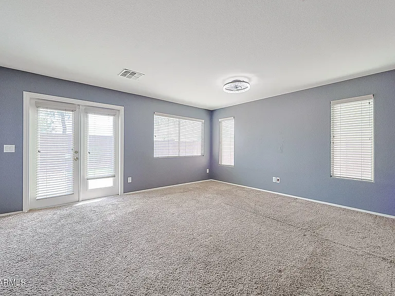 5245 N 125th Ave — Photo 18