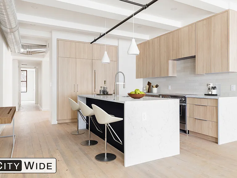 83 Warren St #4B — Photo 4