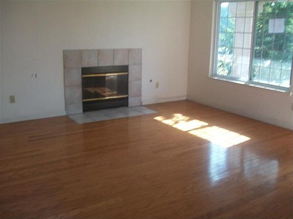 2nd image of 2451 Bordona Dr