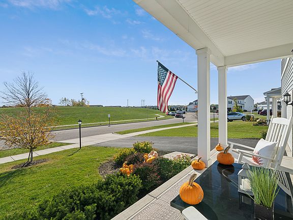 3rd image of 100 Althea Ct