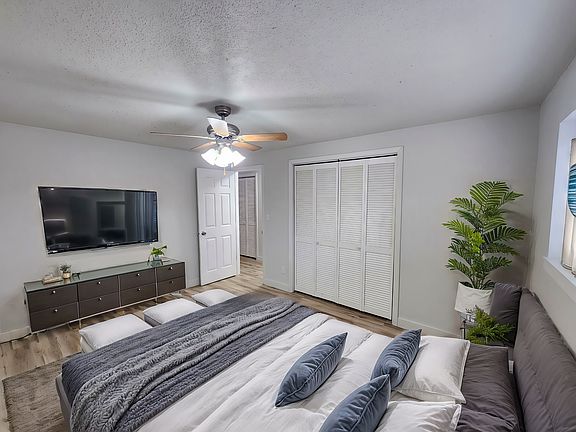 3rd image of 6801 W Essex Dr APT 4