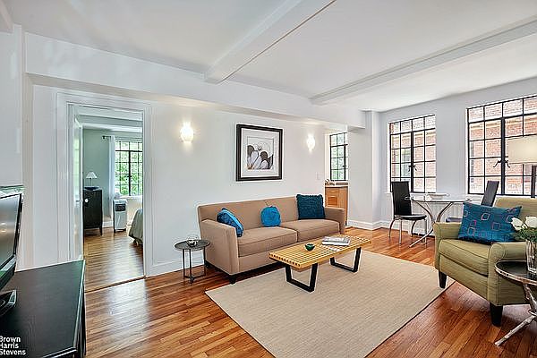 1st image of 333 E 43rd St APT 306