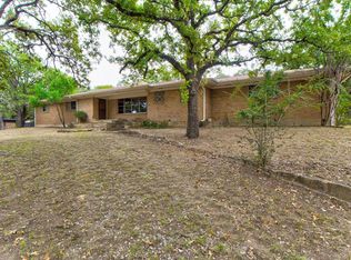 816 N Stewart St, Azle, TX 76020